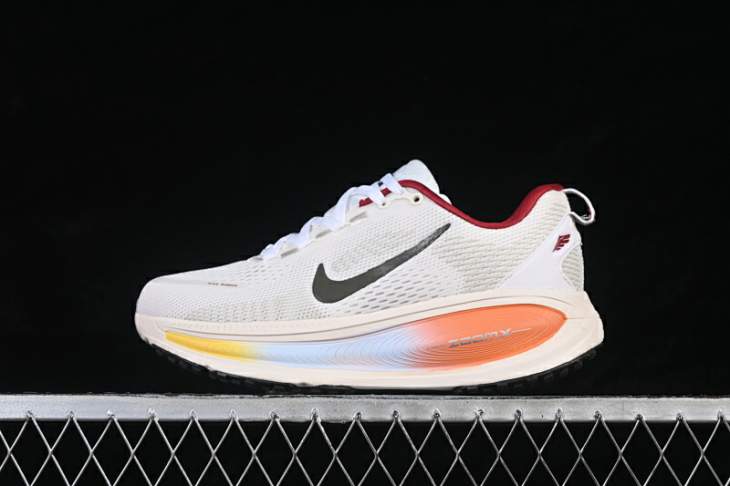 Picture of Nike Vomero 18 _SKUfw22464799580460908fw